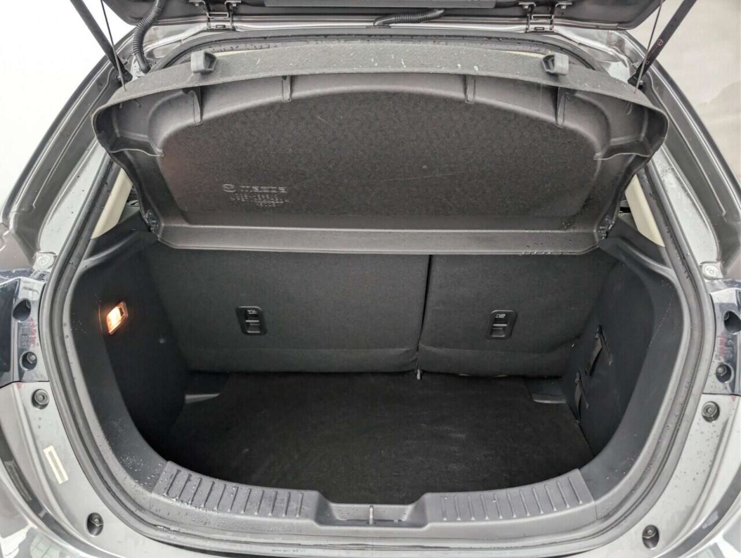 Used Mazda Mazda2 2020 for sale - 77713527: Photo 24