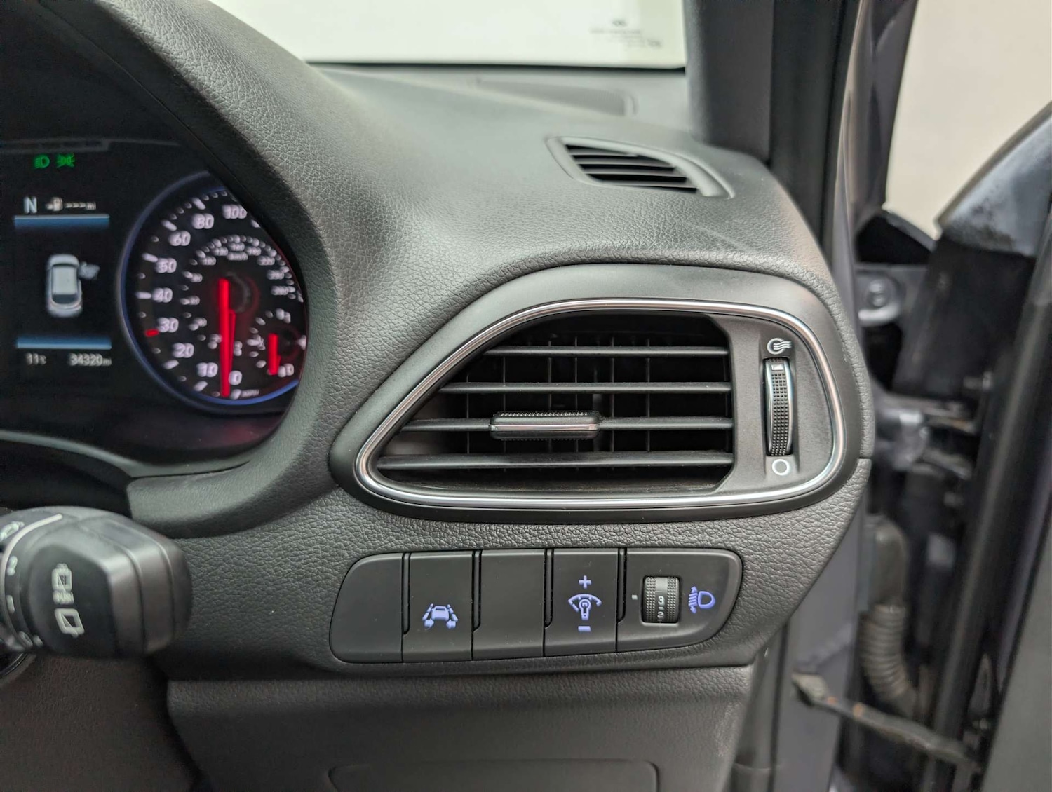 Used Hyundai i30 2018 for sale - 78031059: Photo 39