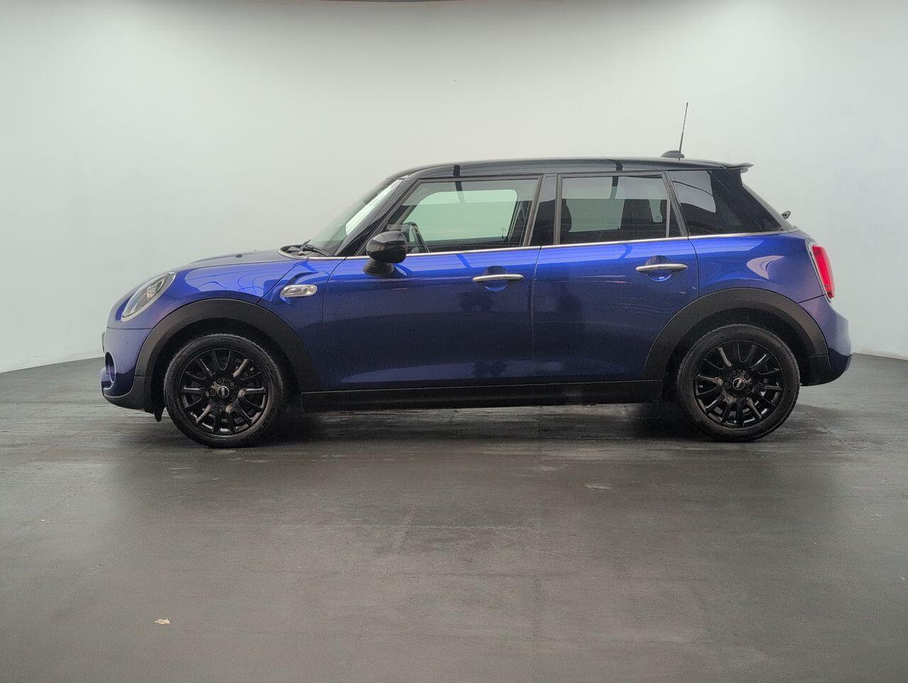 Used MINI Hatch 2018 for sale - 76424929: Photo 5