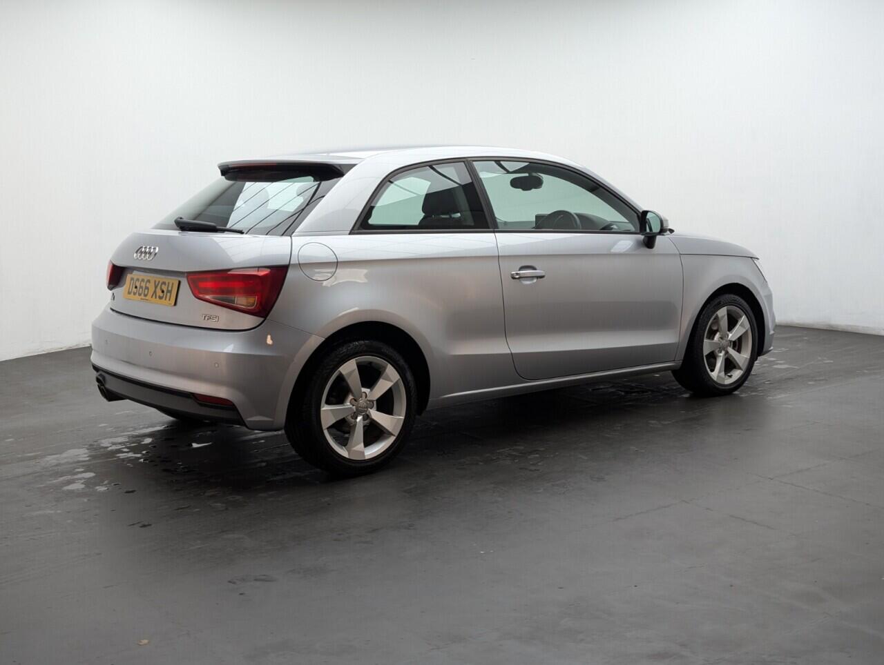 Used Audi A1 2016 for sale - 77131533: Photo 8