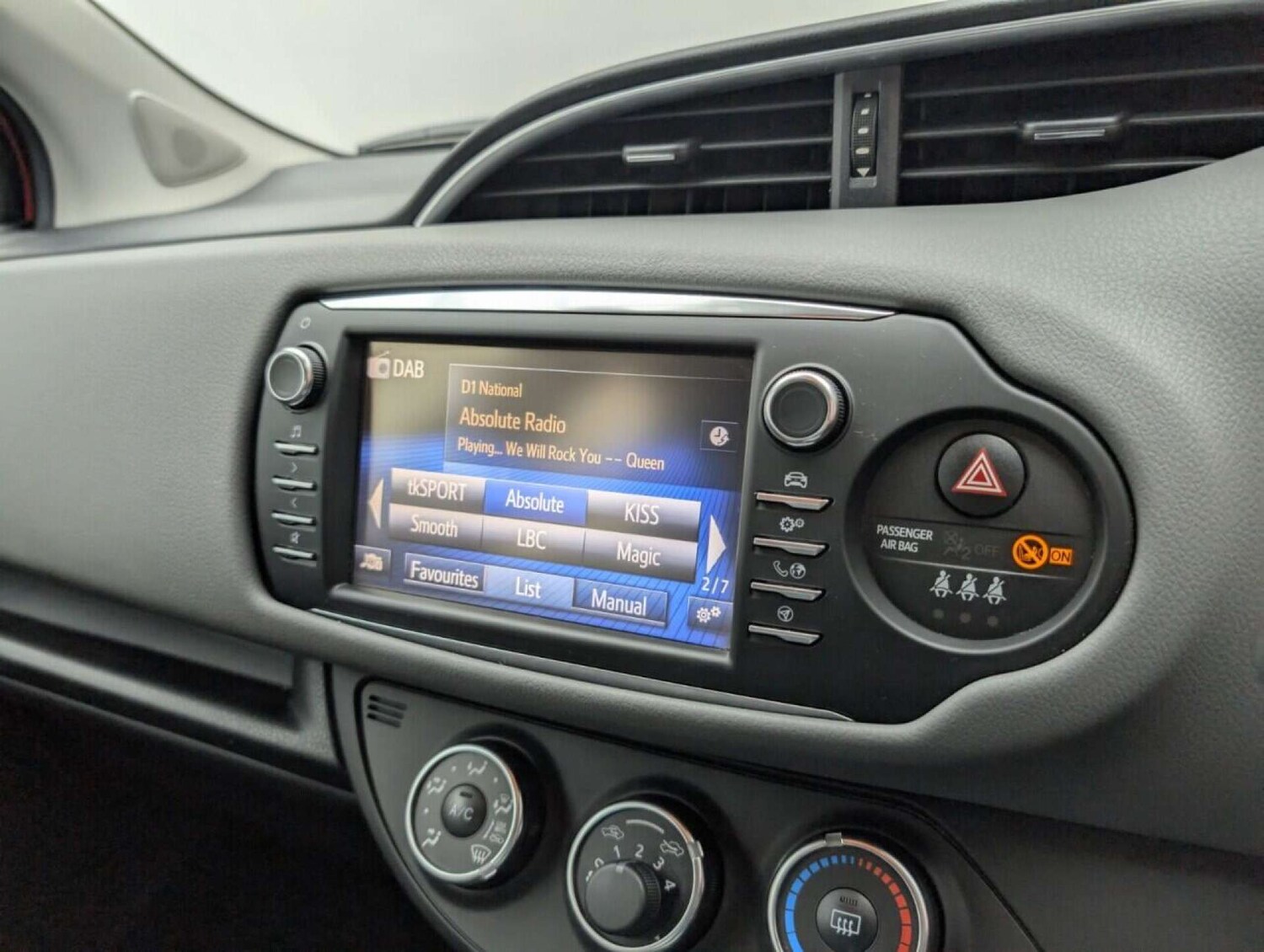 Used Toyota Yaris 2019 for sale - 77713736: Photo 13