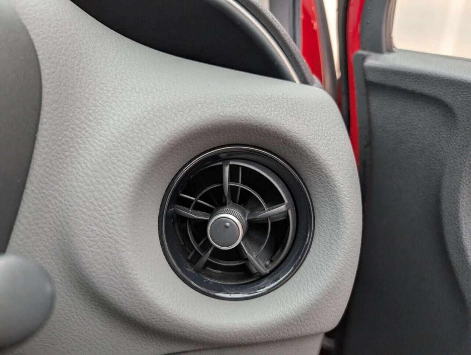 Used Toyota Yaris 2019 for sale - 77713736: Photo 21