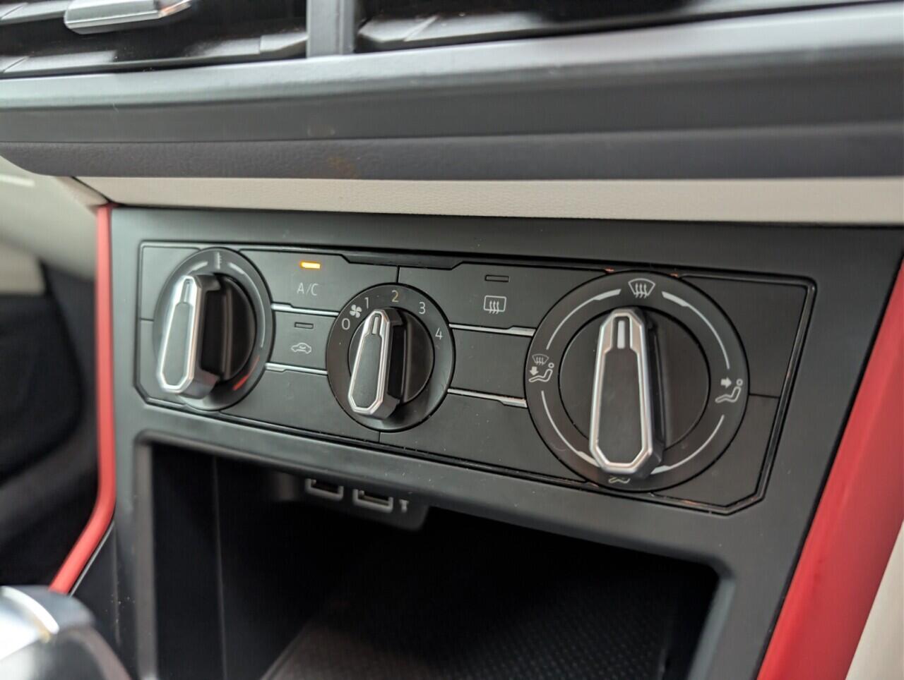 Used Volkswagen Polo 2019 for sale - 76608424: Photo 15