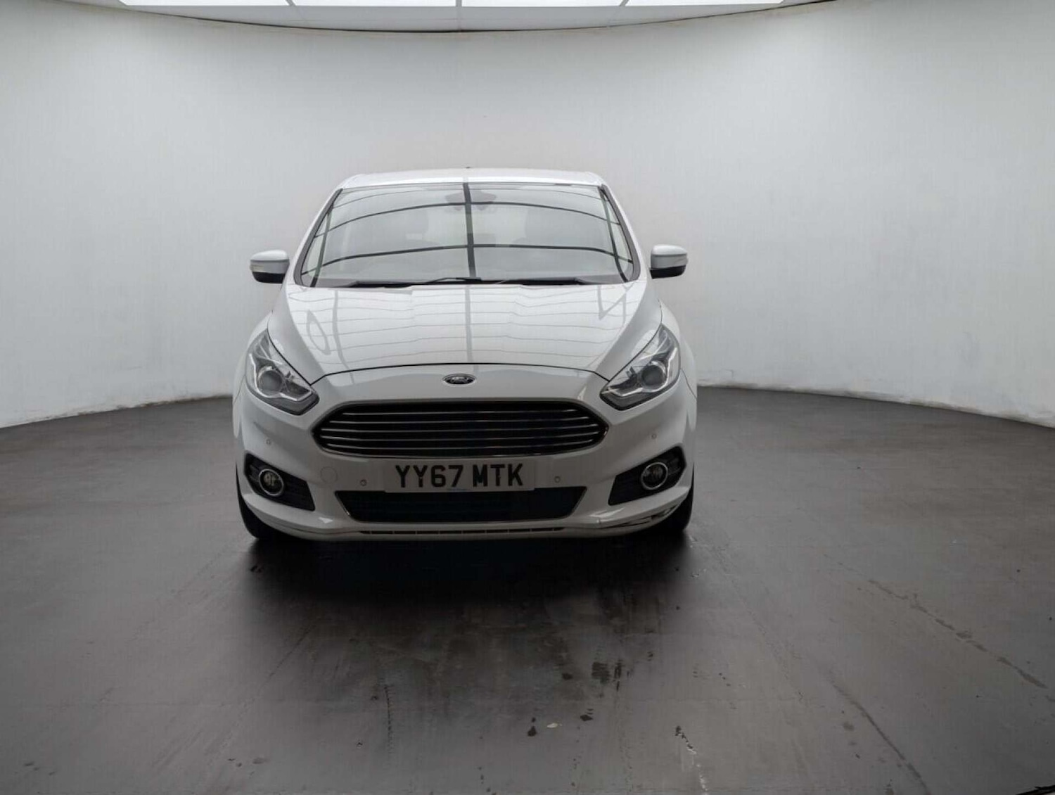 Used Ford S-Max 2017 for sale - 77713967: Photo 3