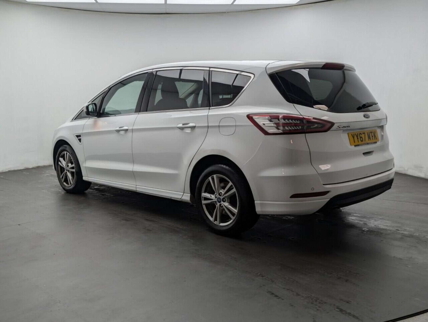 Used Ford S-Max 2017 for sale - 77713967: Photo 6