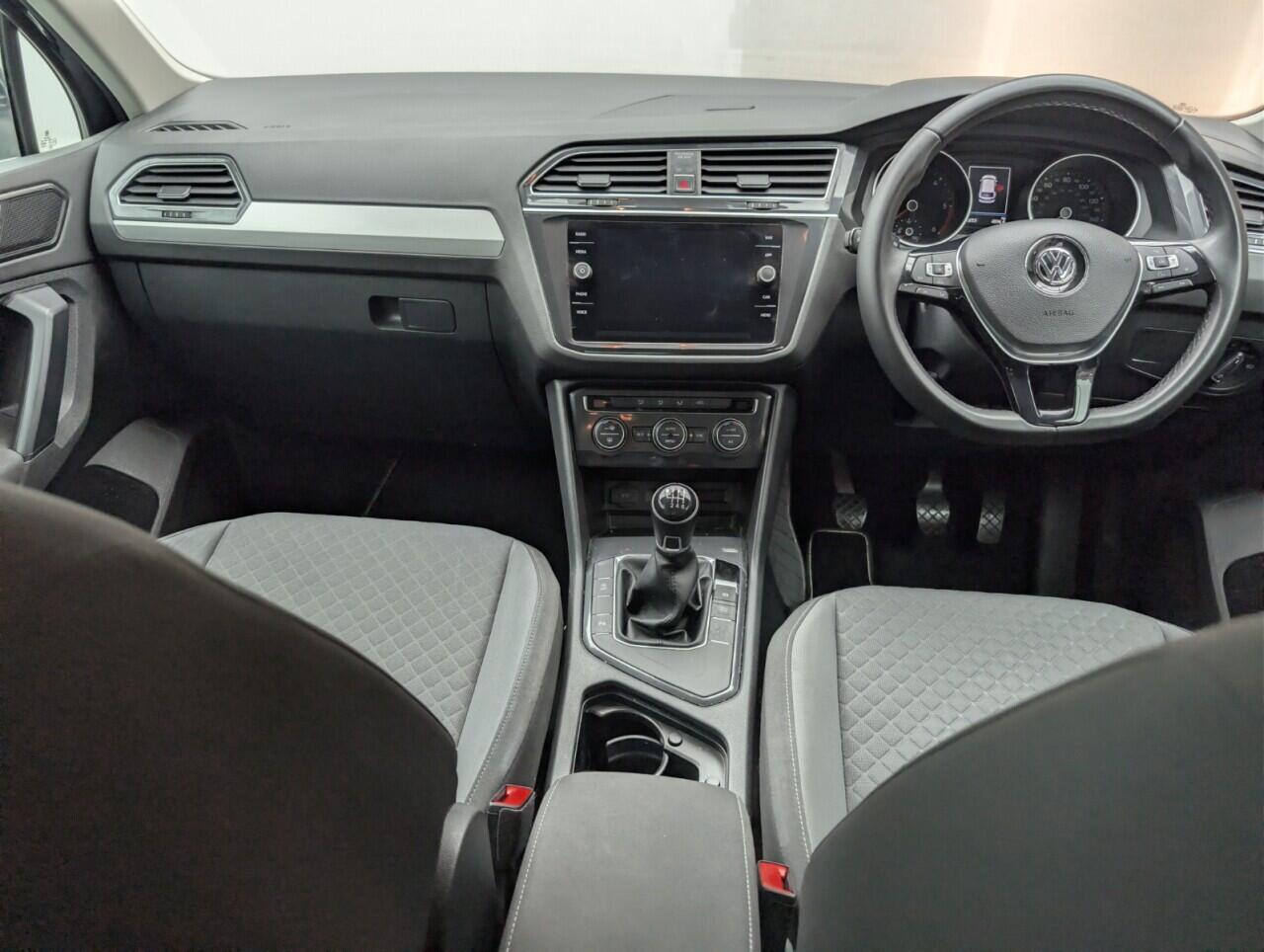 Used Volkswagen Tiguan 2017 for sale - 77130891: Photo 24