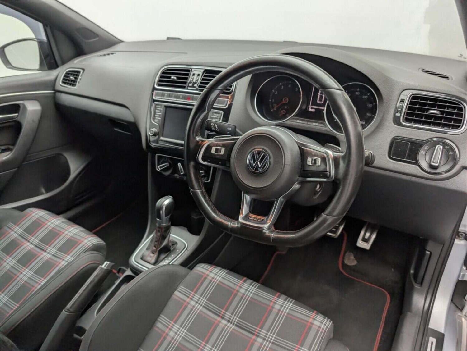 Used Volkswagen Polo 2017 for sale - 77713182: Photo 11