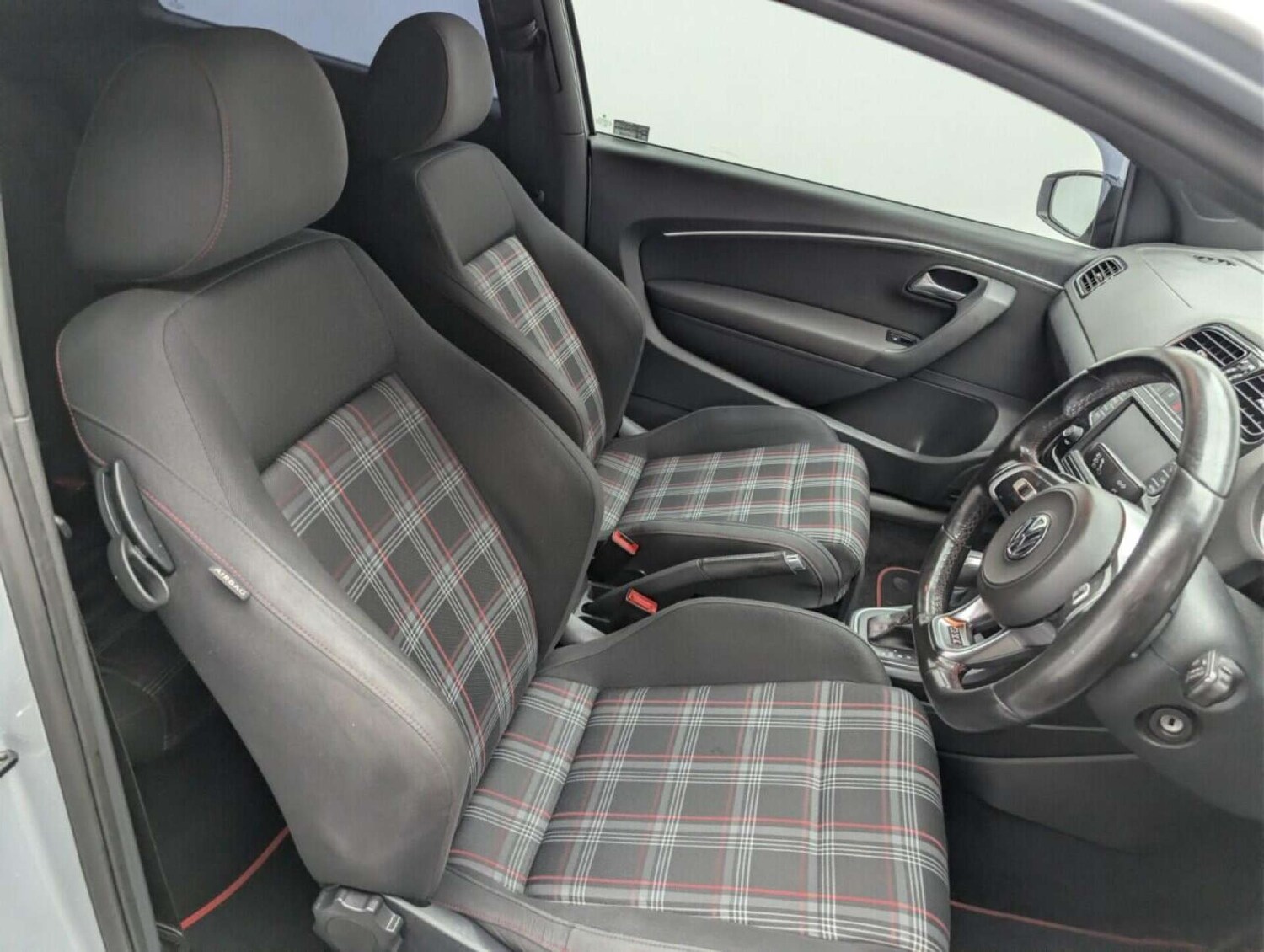 Used Volkswagen Polo 2017 for sale - 77713182: Photo 12