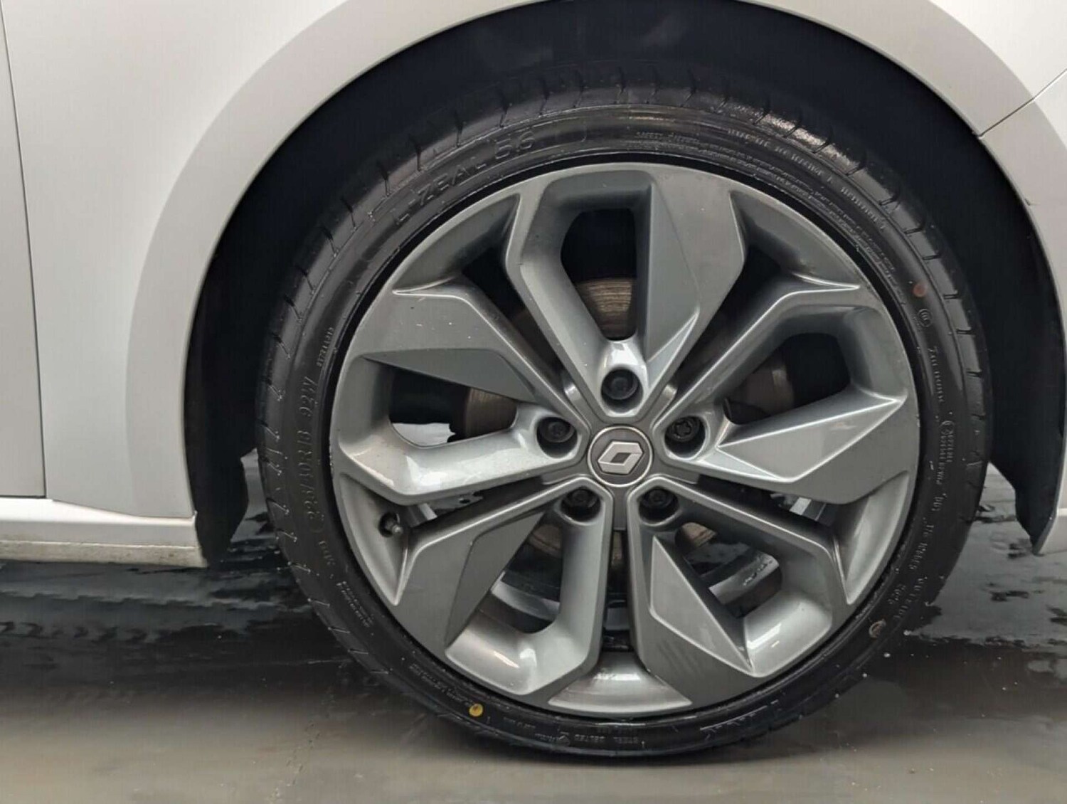 Used Renault Megane 2017 for sale - 77713908: Photo 10