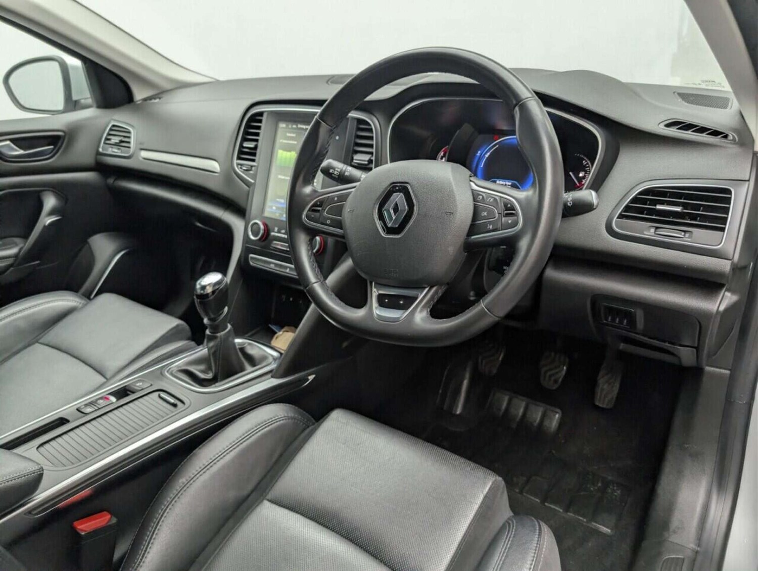 Used Renault Megane 2017 for sale - 77713908: Photo 11