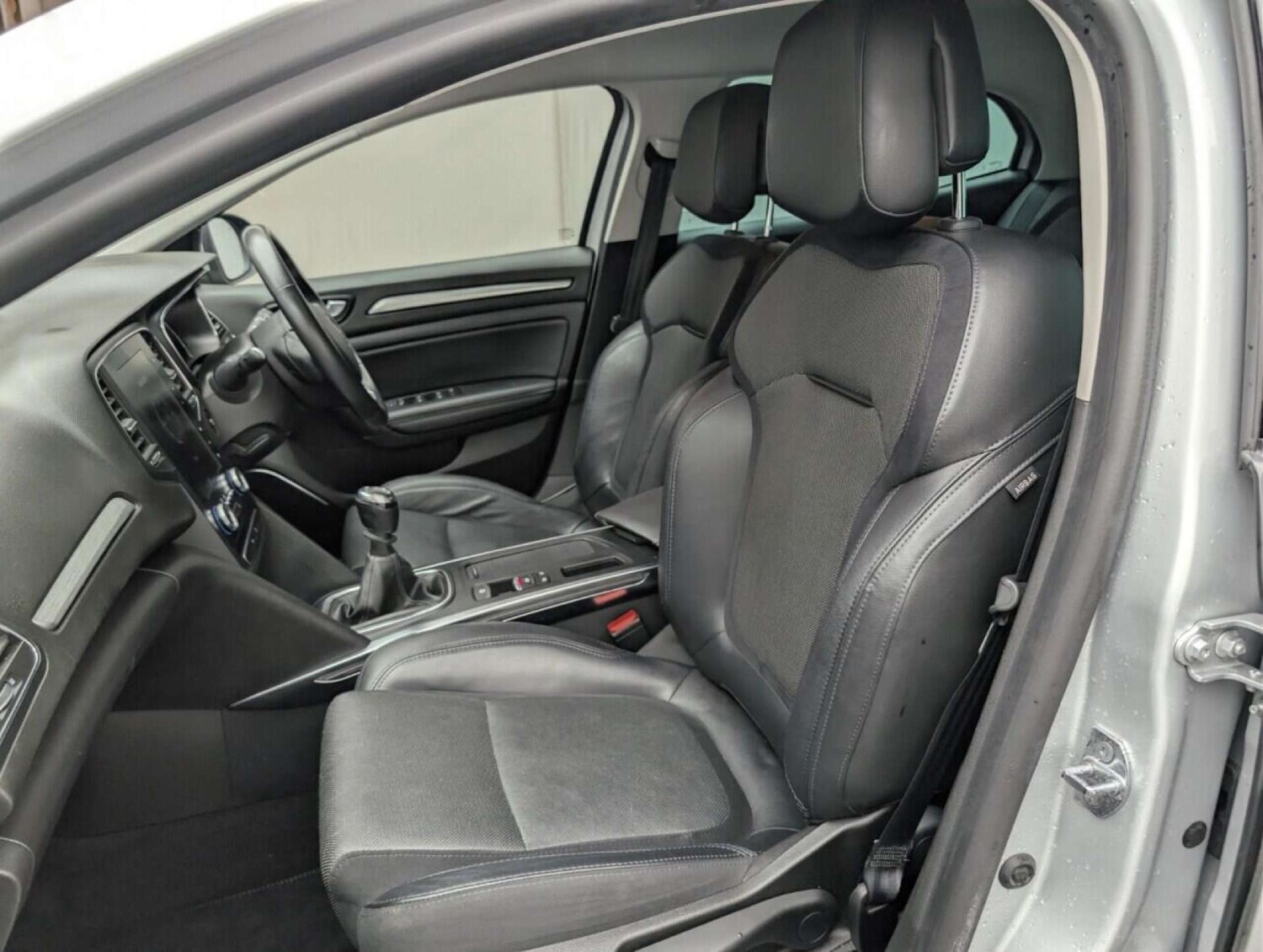 Used Renault Megane 2017 for sale - 77713908: Photo 26