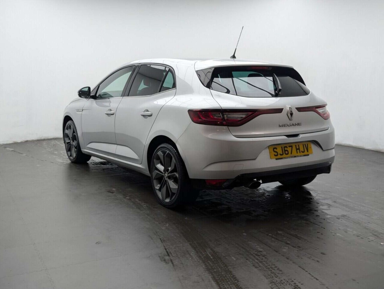 Used Renault Megane 2017 for sale - 77713908: Photo 6