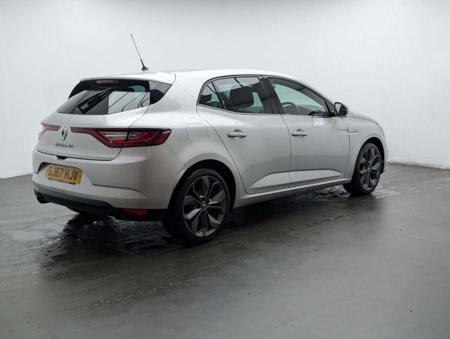 Used Renault Megane 2017 for sale - 77713908: Photo 8