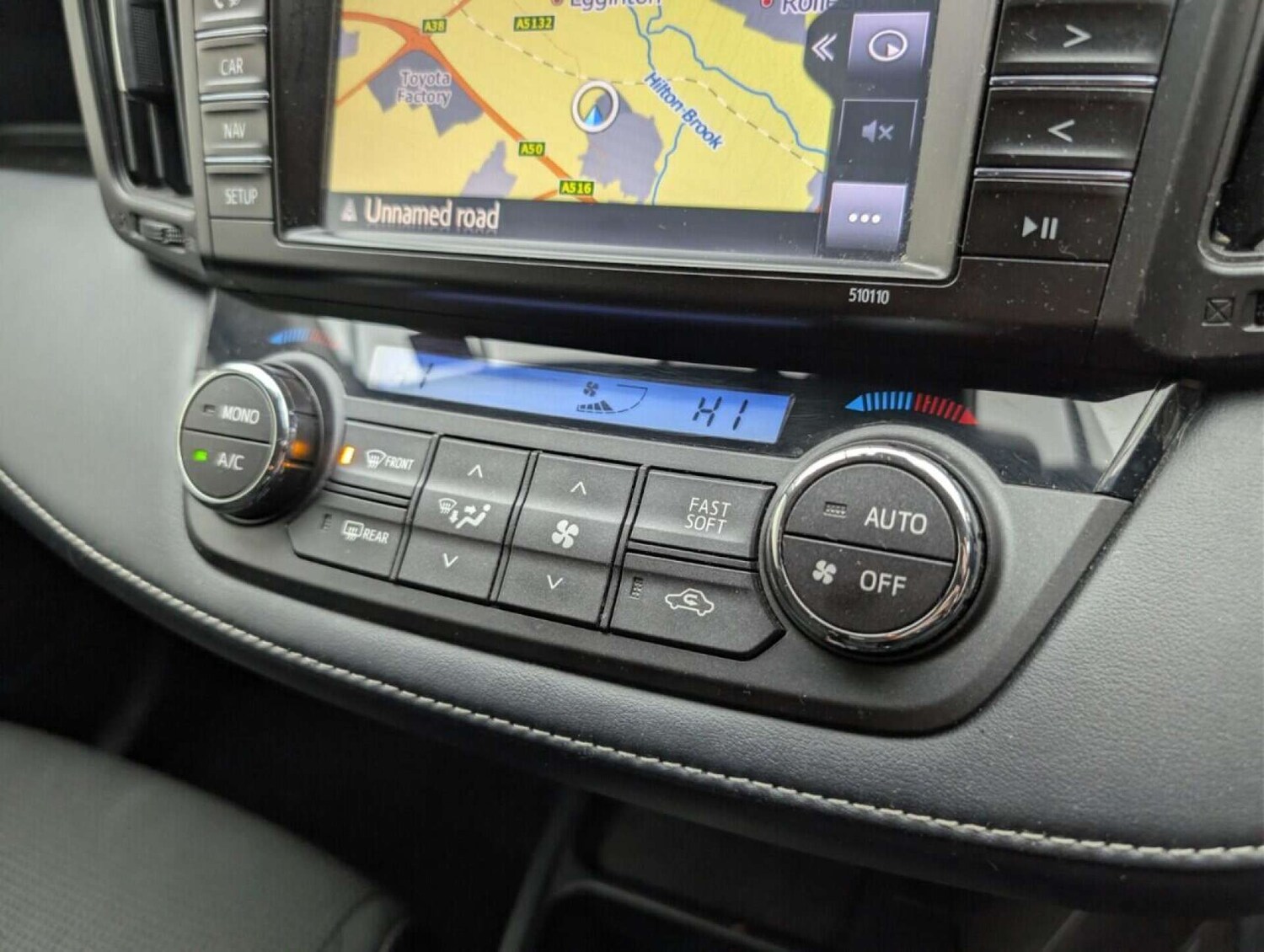 Used Toyota RAV4 2018 for sale - 77714036: Photo 17