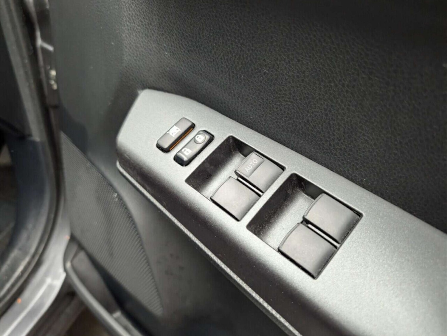 Used Toyota RAV4 2018 for sale - 77714036: Photo 21