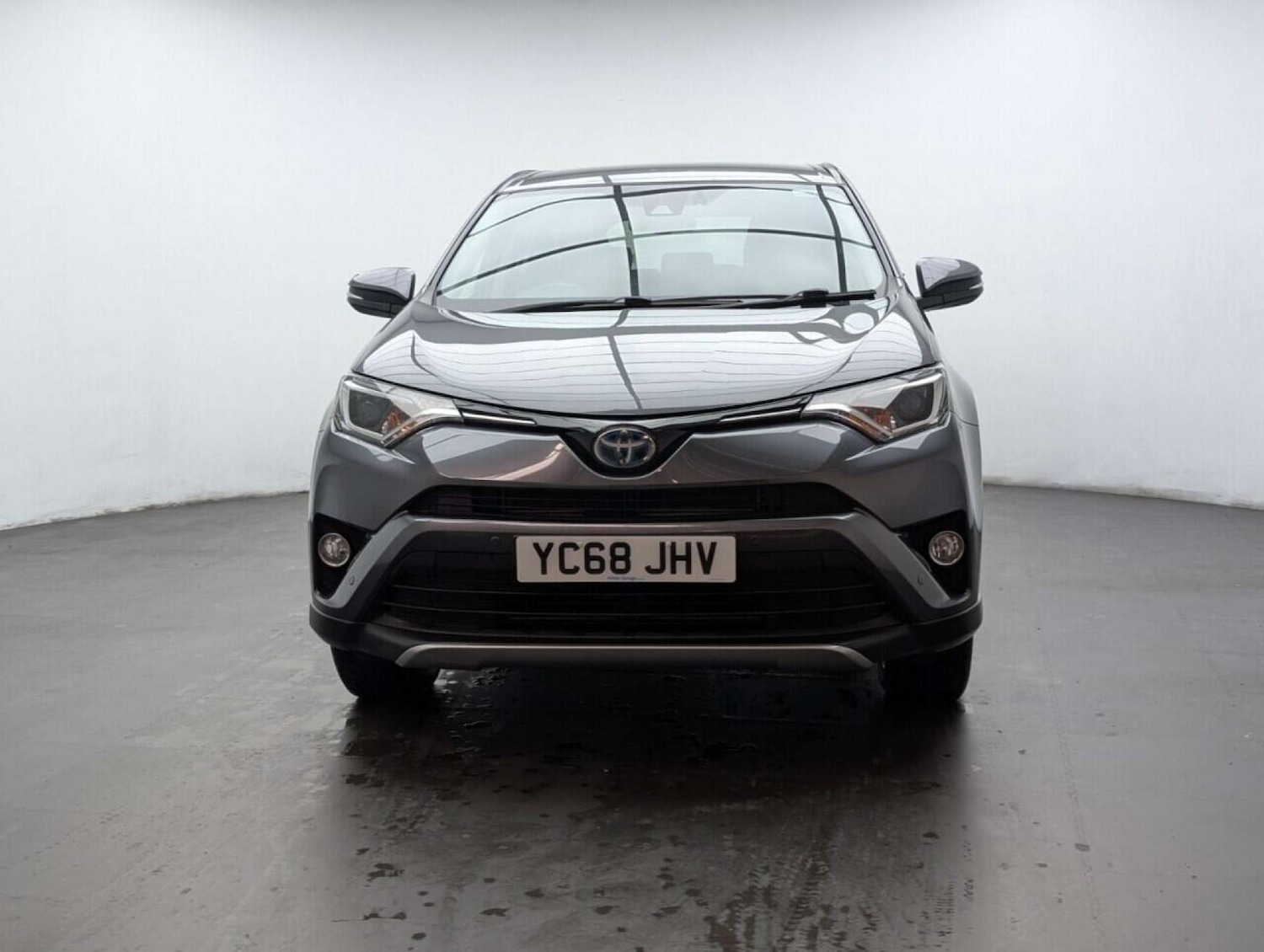 Used Toyota RAV4 2018 for sale - 77714036: Photo 3