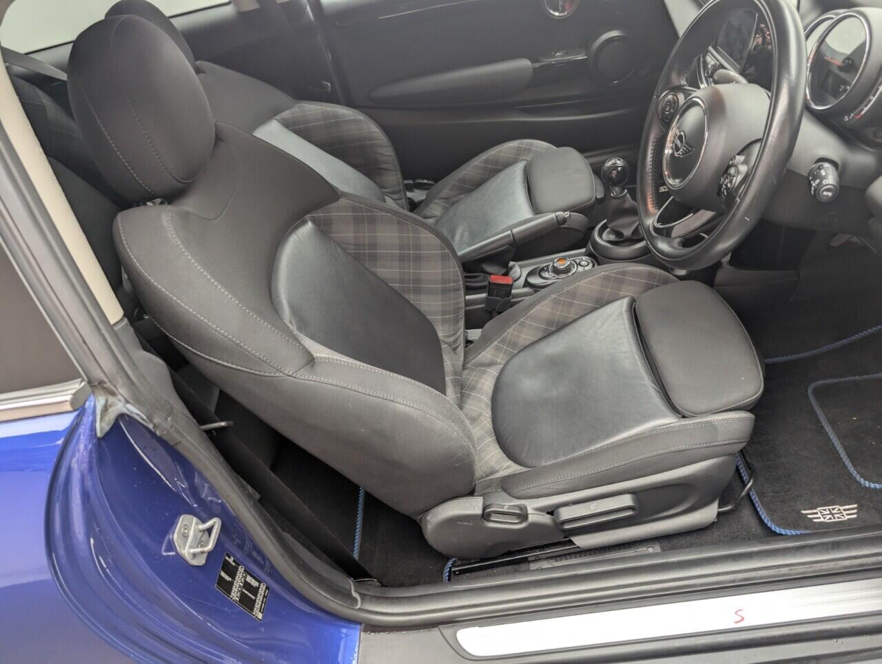 Used MINI Hatch 2018 for sale - 76425657: Photo 11