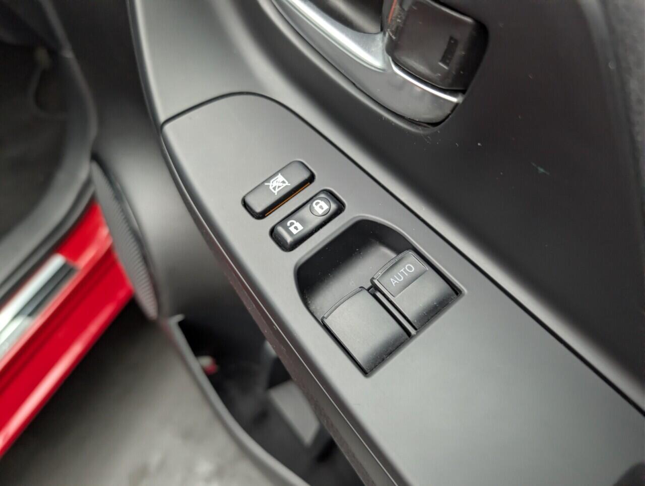 Used Toyota Yaris 2017 for sale - 76801182: Photo 17