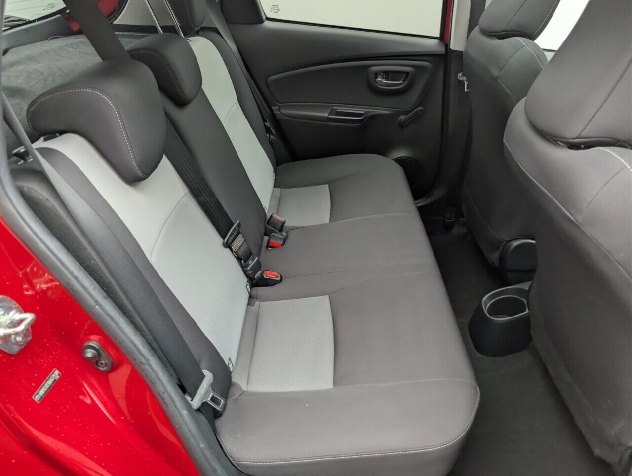 Used Toyota Yaris 2017 for sale - 76801182: Photo 21