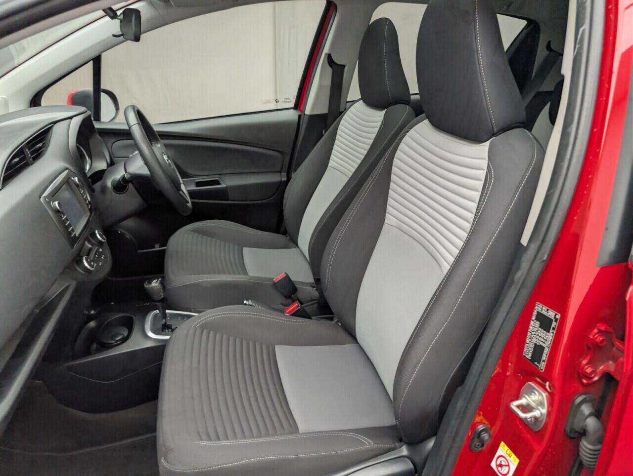 Used Toyota Yaris 2017 for sale - 76801182: Photo 24