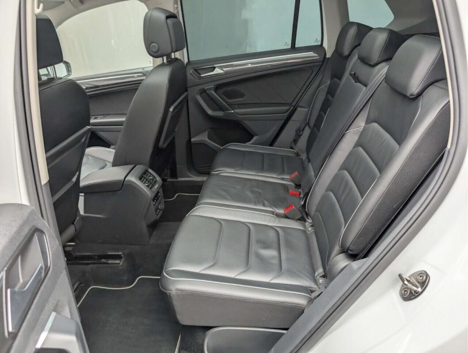 Used Volkswagen Tiguan 2017 for sale - 77713011: Photo 29