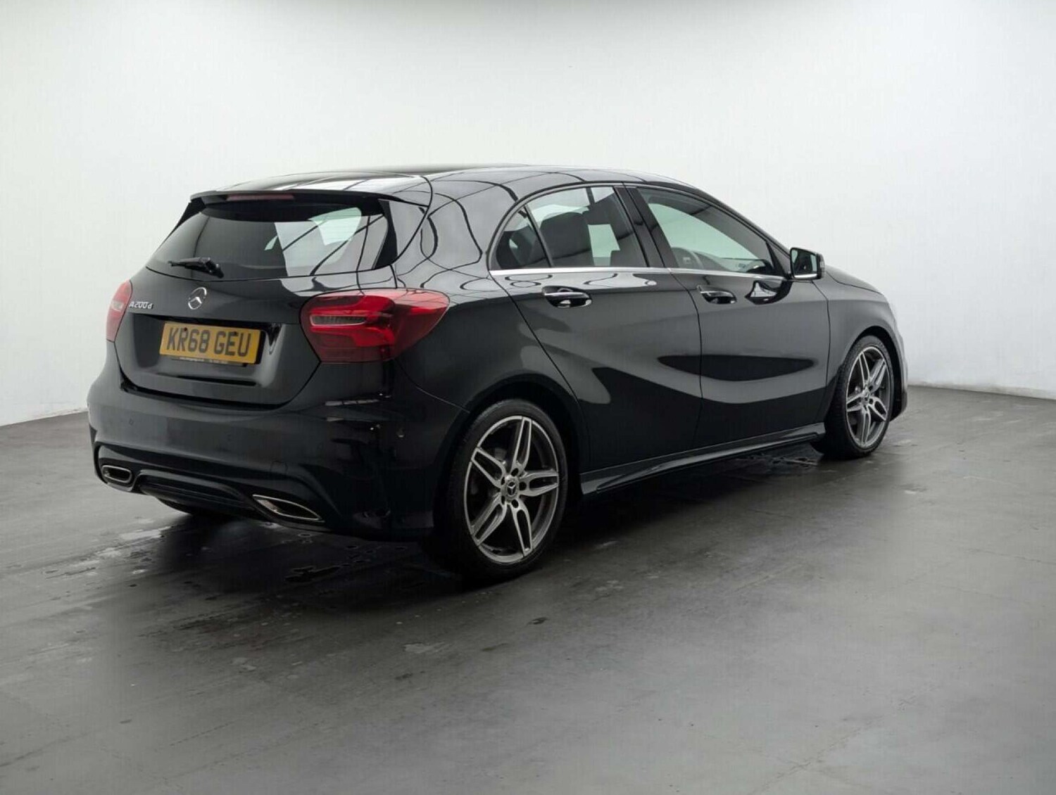 Used Mercedes-Benz A-Class 2018 for sale - 77713125: Photo 8