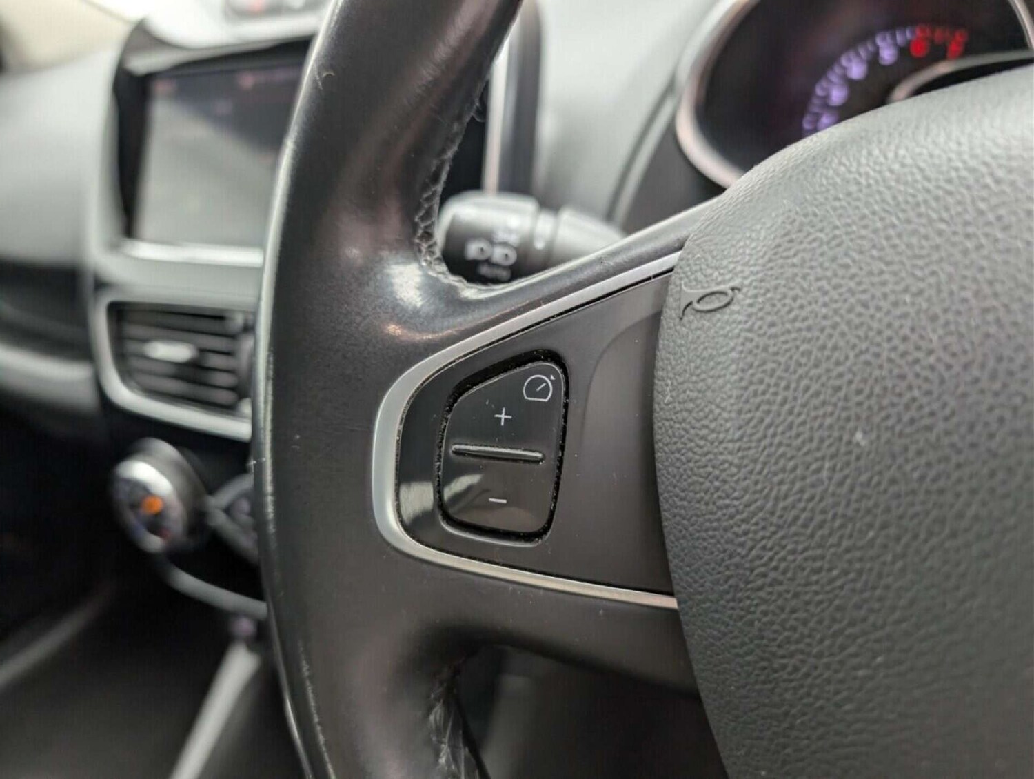 Used Renault Clio 2018 for sale - 77713194: Photo 17