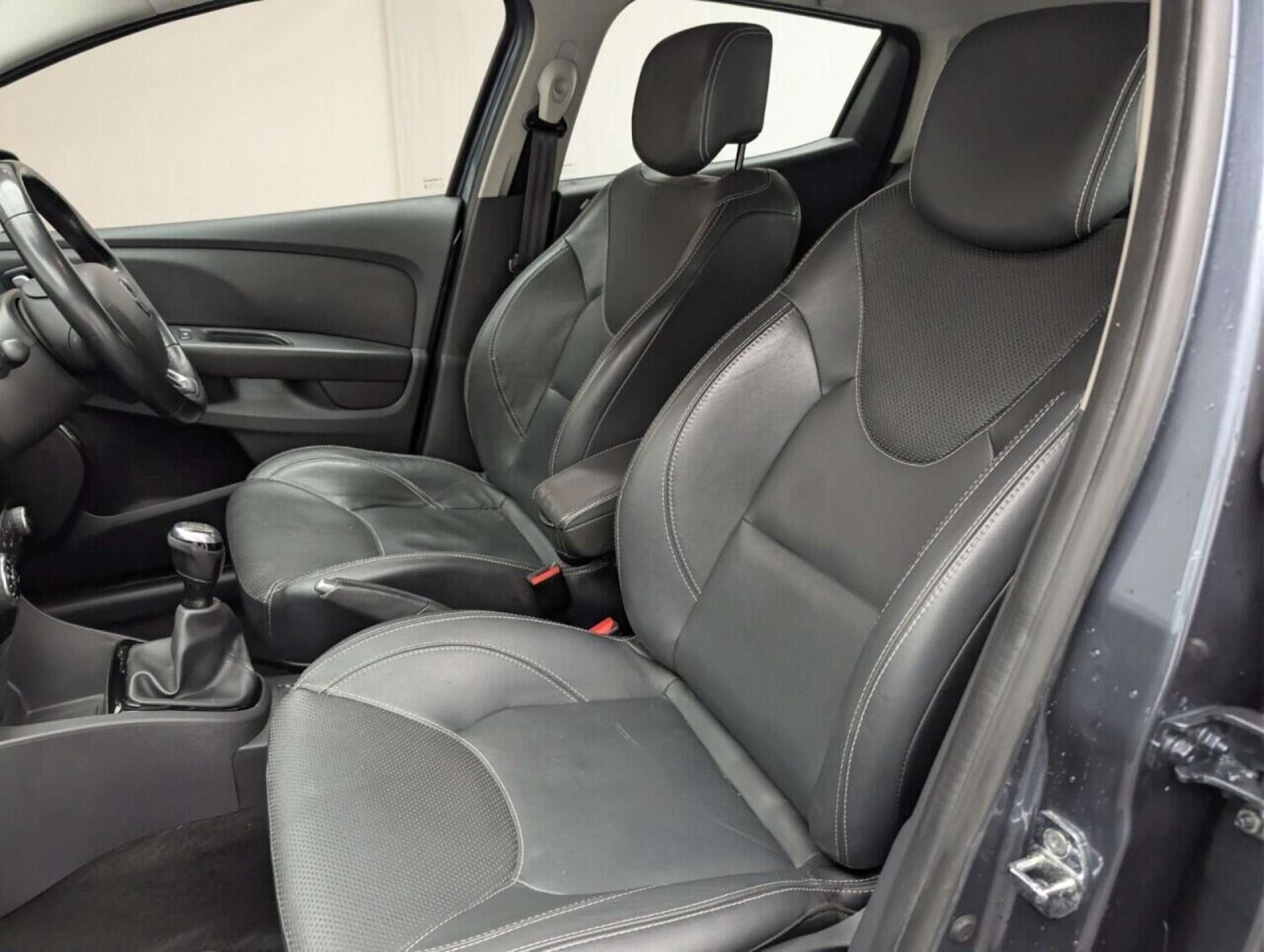 Used Renault Clio 2018 for sale - 77713194: Photo 26