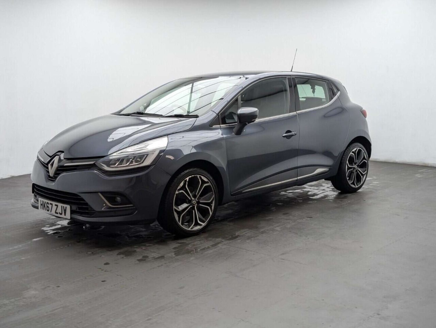 Used Renault Clio 2018 for sale - 77713194: Photo 4