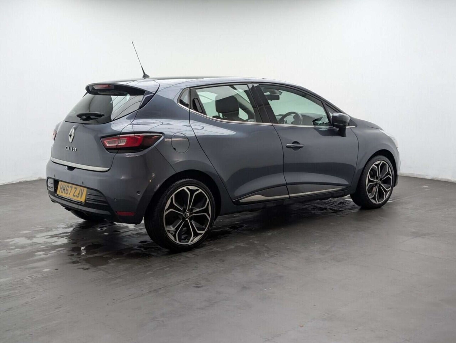 Used Renault Clio 2018 for sale - 77713194: Photo 8