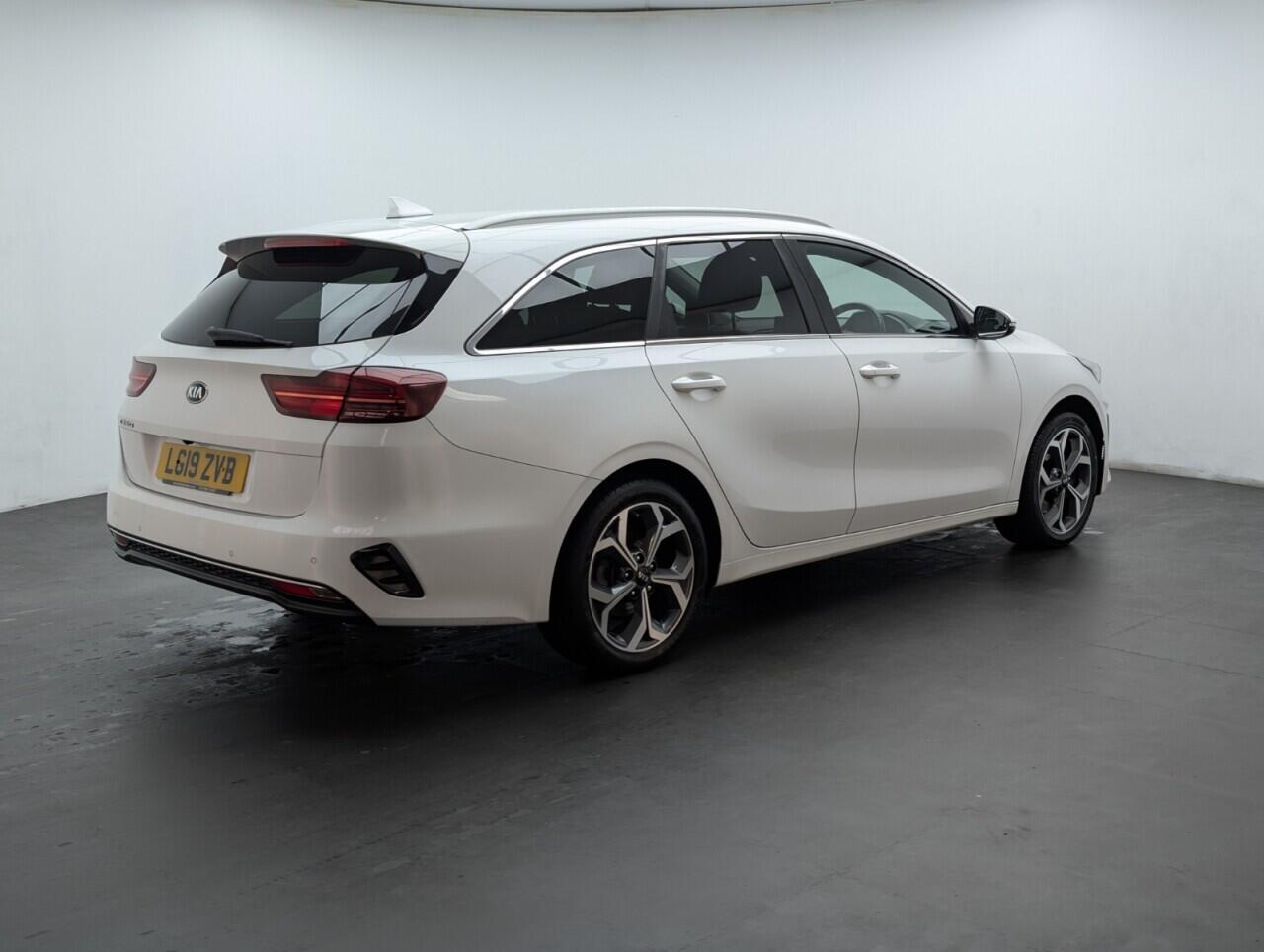 Used Kia Ceed 2019 for sale - 76537711: Photo 8