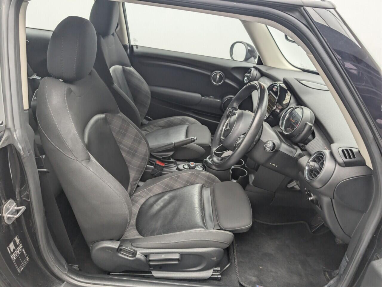 Used MINI Hatch 2016 for sale - 77130997: Photo 12