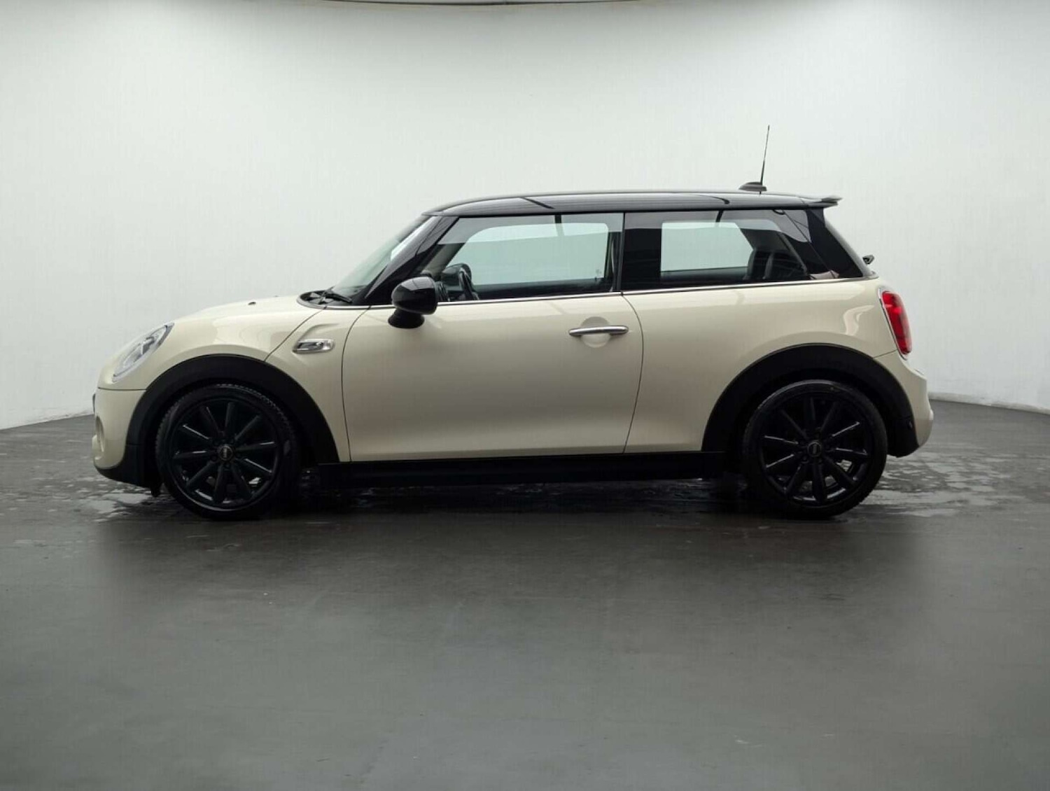 Used MINI Hatch 2018 for sale - 77713038: Photo 5