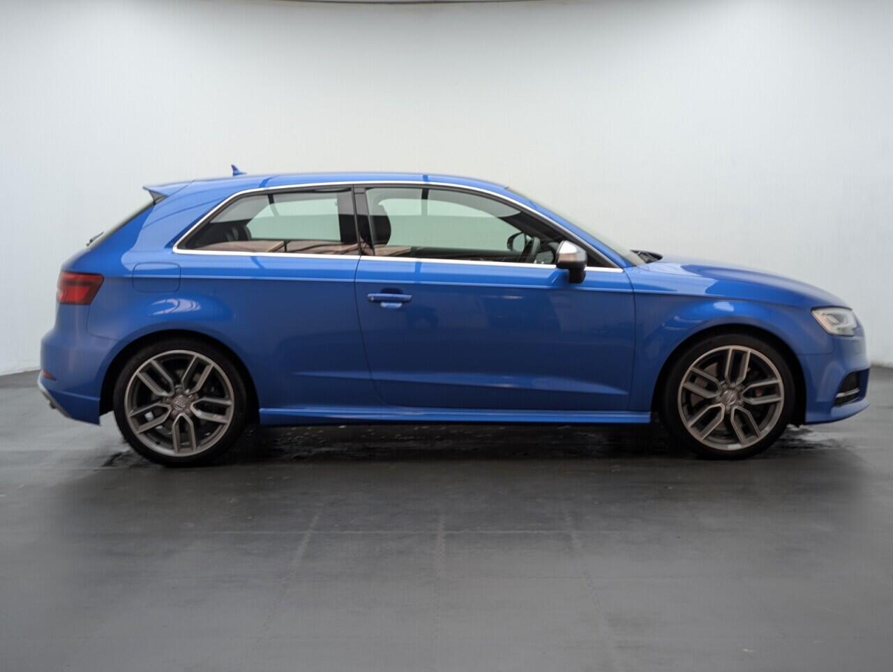 Used Audi A3 2017 for sale - 76688712: Photo 8