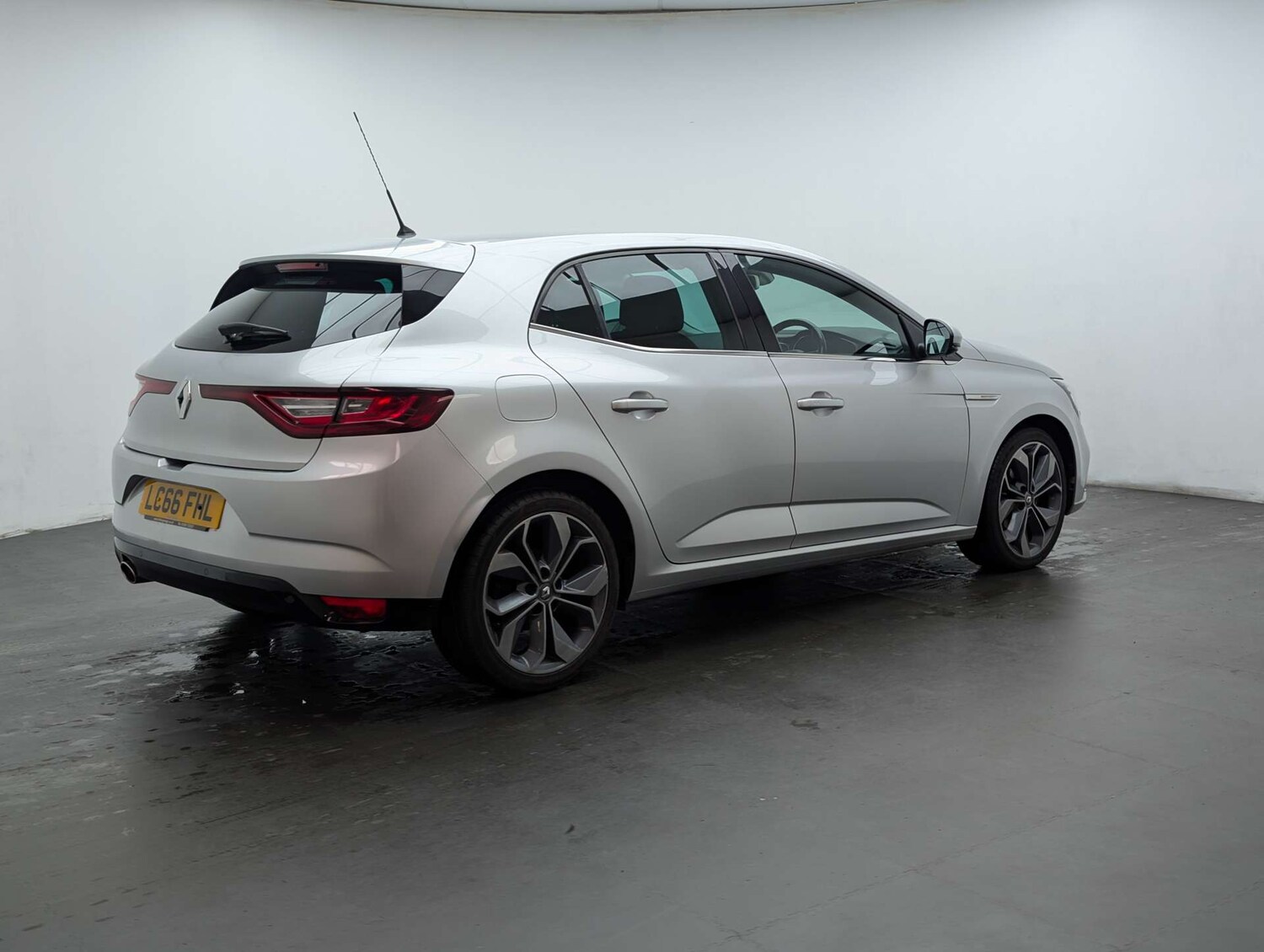 Used Renault Megane 2016 for sale - 77818758: Photo 10