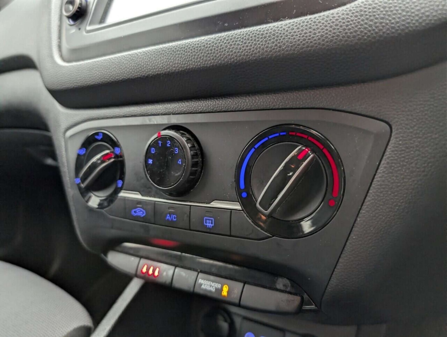 Used Hyundai i20 2019 for sale - 77714407: Photo 15