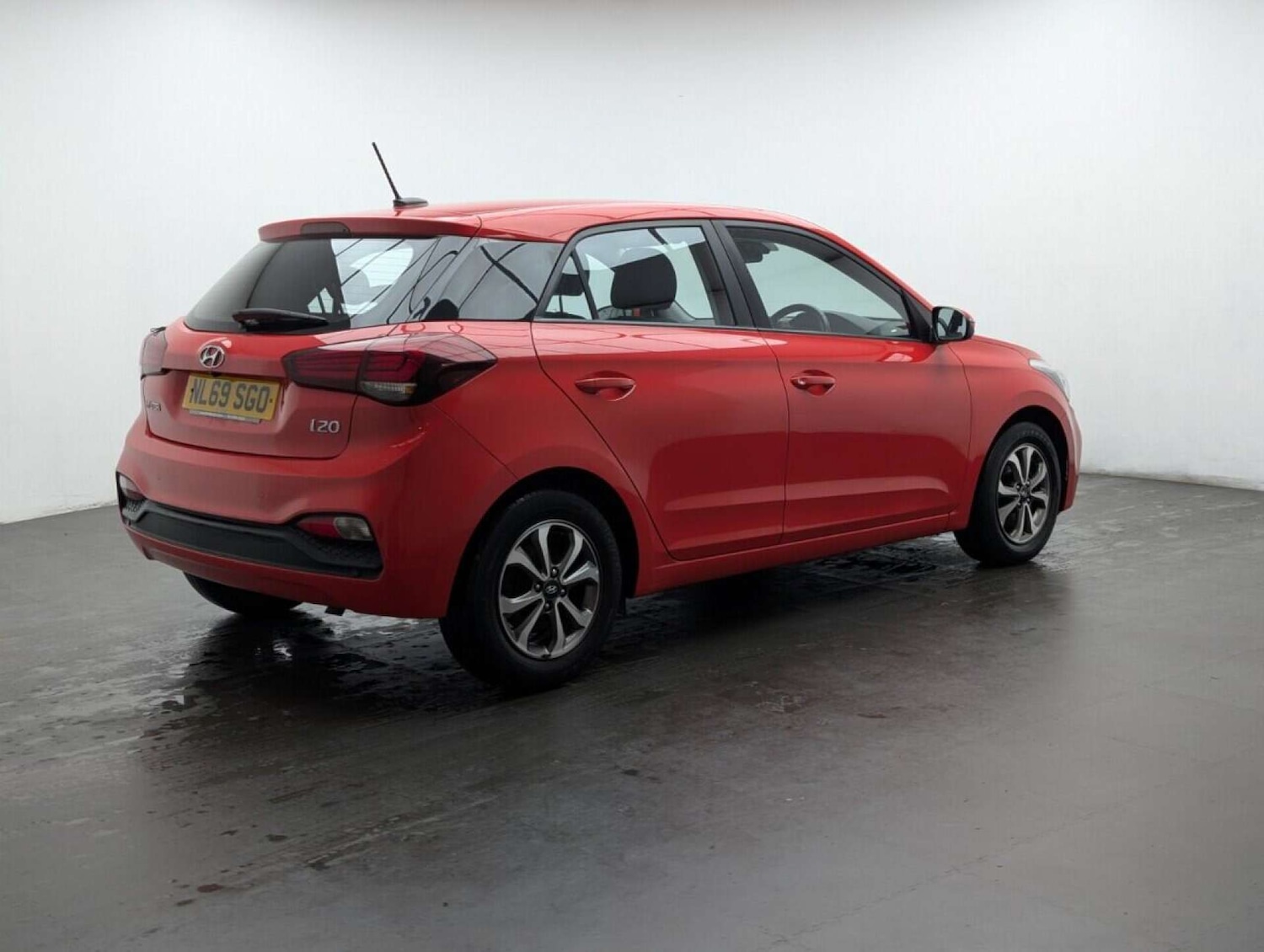 Used Hyundai i20 2019 for sale - 77714407: Photo 8