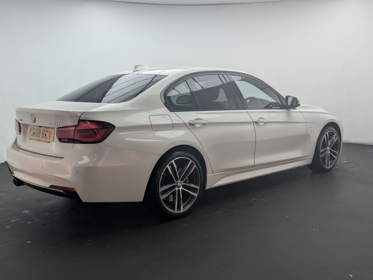 Used BMW 3 Series 2018 for sale - 76422755: Photo 8