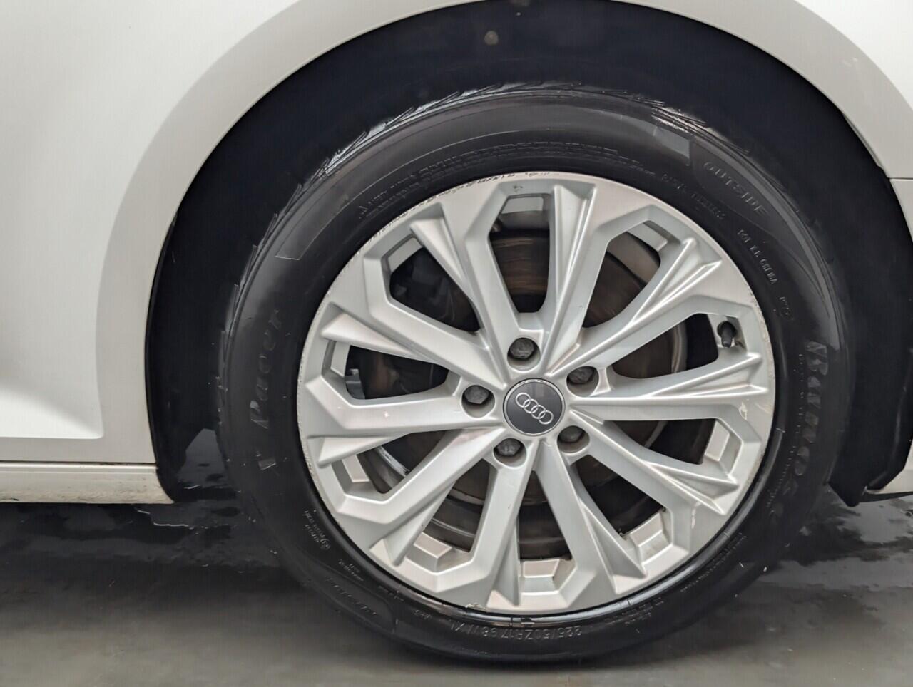 Used Audi A4 2017 for sale - 76887272: Photo 10