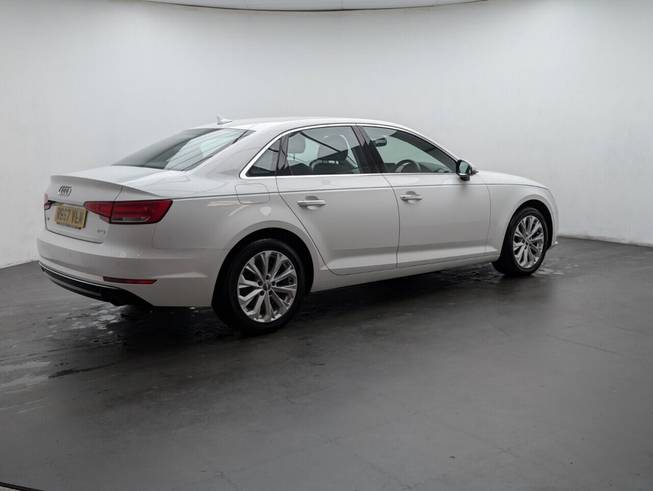 Used Audi A4 2017 for sale - 76887272: Photo 8