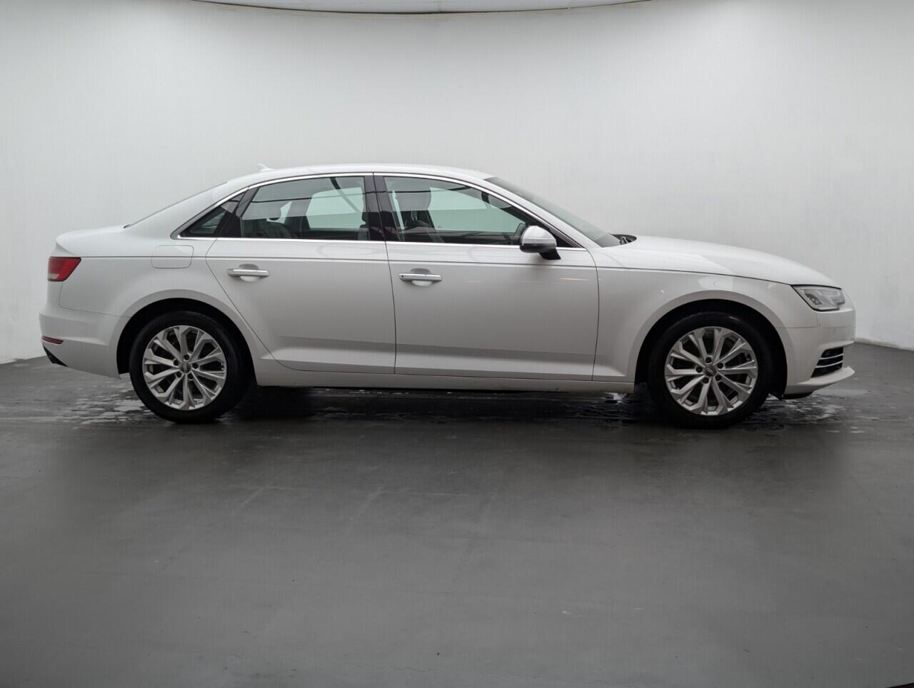 Used Audi A4 2017 for sale - 76887272: Photo 9