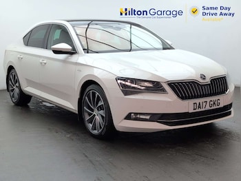 Used Skoda Superb 2017 for sale - 79404048: Photo