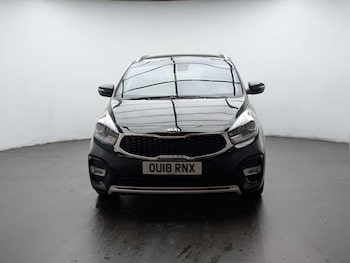 Used Kia Carens 2018 for sale - 77778101: Photo