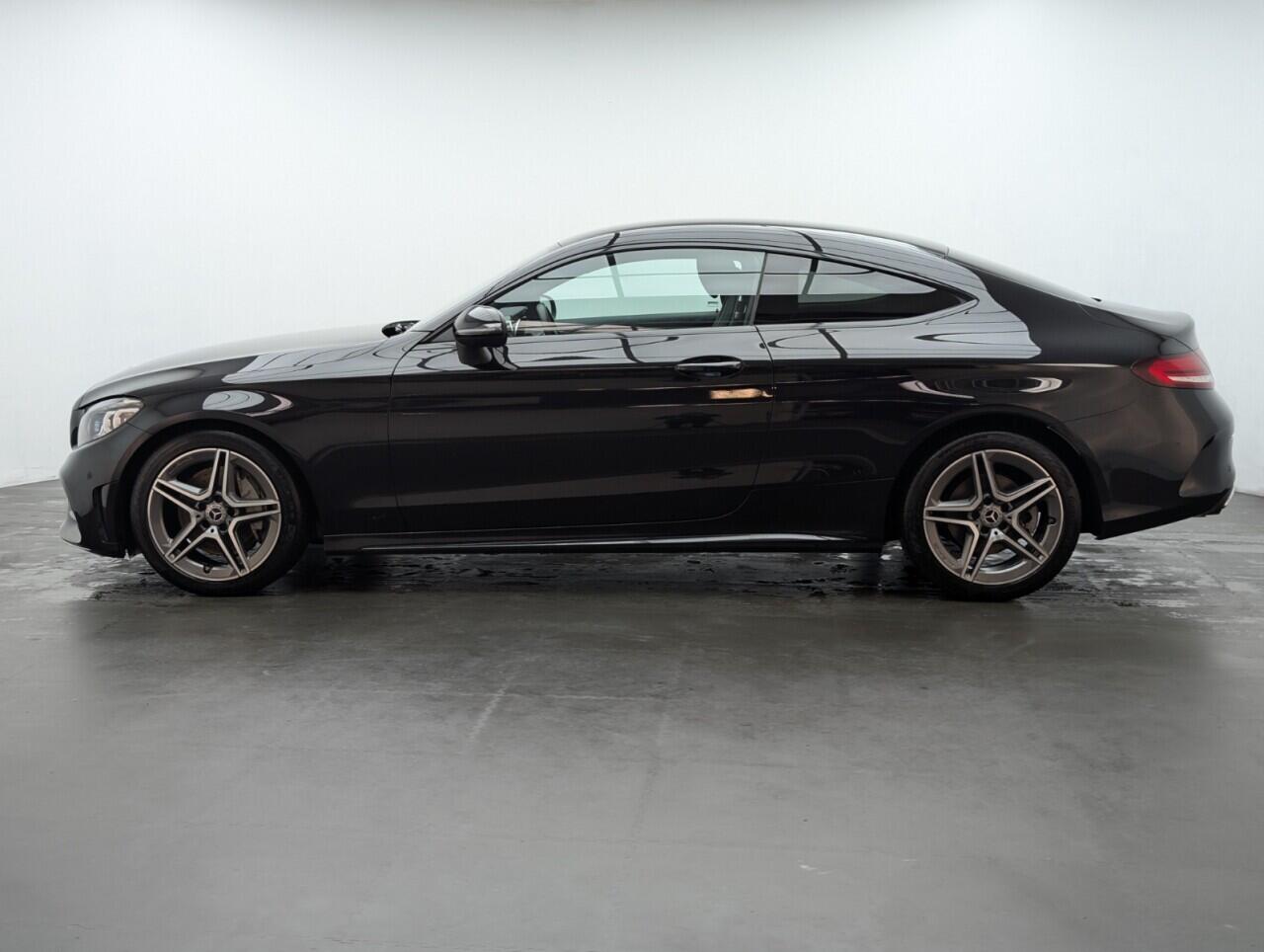 Used Mercedes-Benz C Class 2019 for sale - 76423775: Photo 5