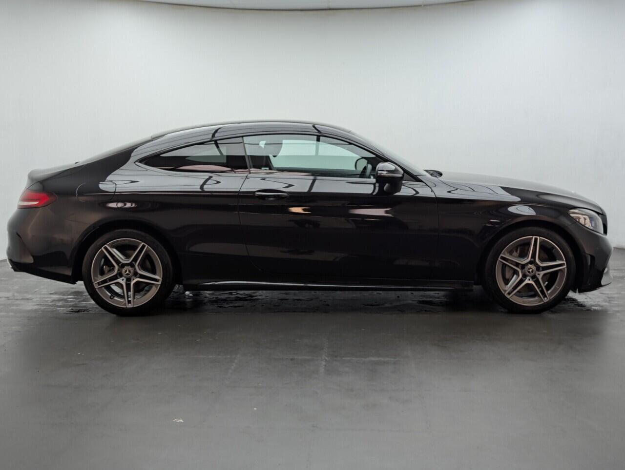 Used Mercedes-Benz C Class 2019 for sale - 76423775: Photo 9