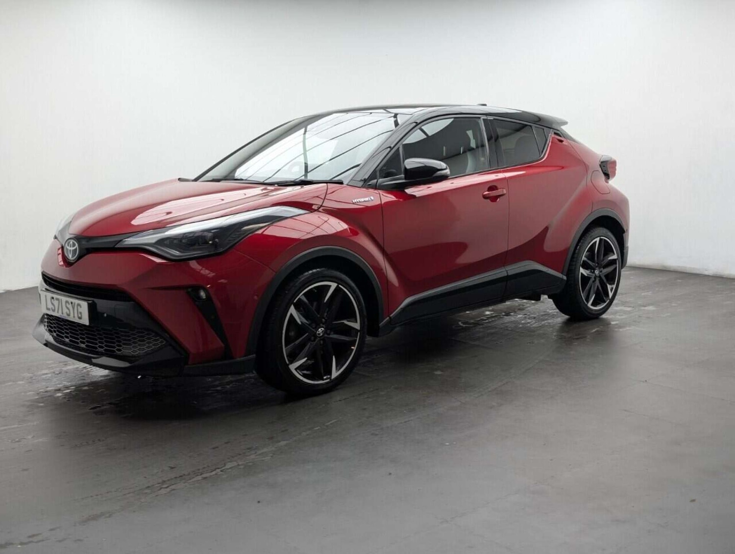 Used Toyota C-HR 2021 for sale - 77714215: Photo 4