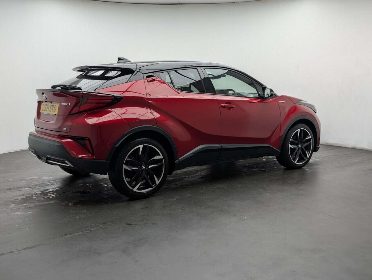 Used Toyota C-HR 2021 for sale - 77714215: Photo 8
