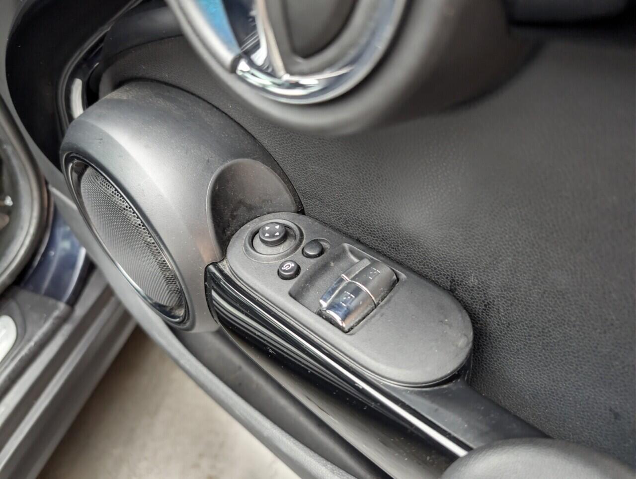 Used MINI Electric Hatch 2020 for sale - 76671282: Photo 20