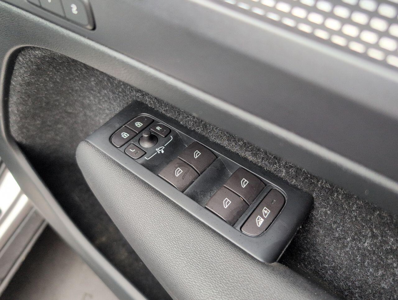 Used Volvo XC40 2018 for sale - 76424972: Photo 18