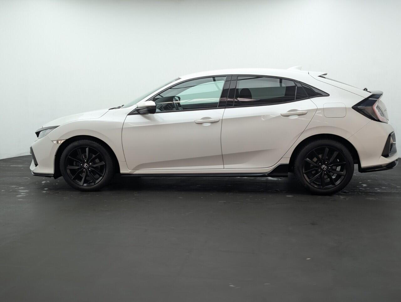 Used Honda Civic 2021 for sale - 76425179: Photo 5